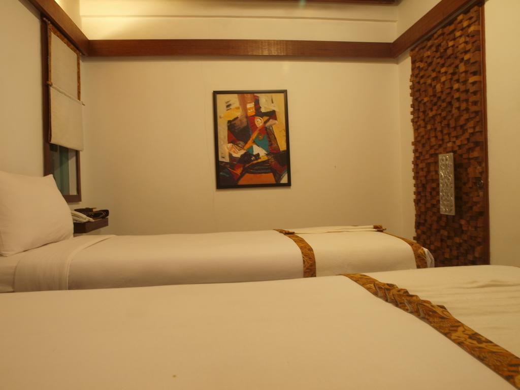 Flores Gallery Hotel Bandung Exterior foto