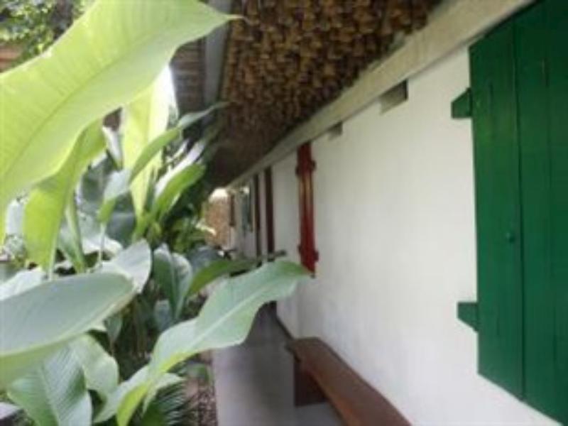 Flores Gallery Hotel Bandung Exterior foto